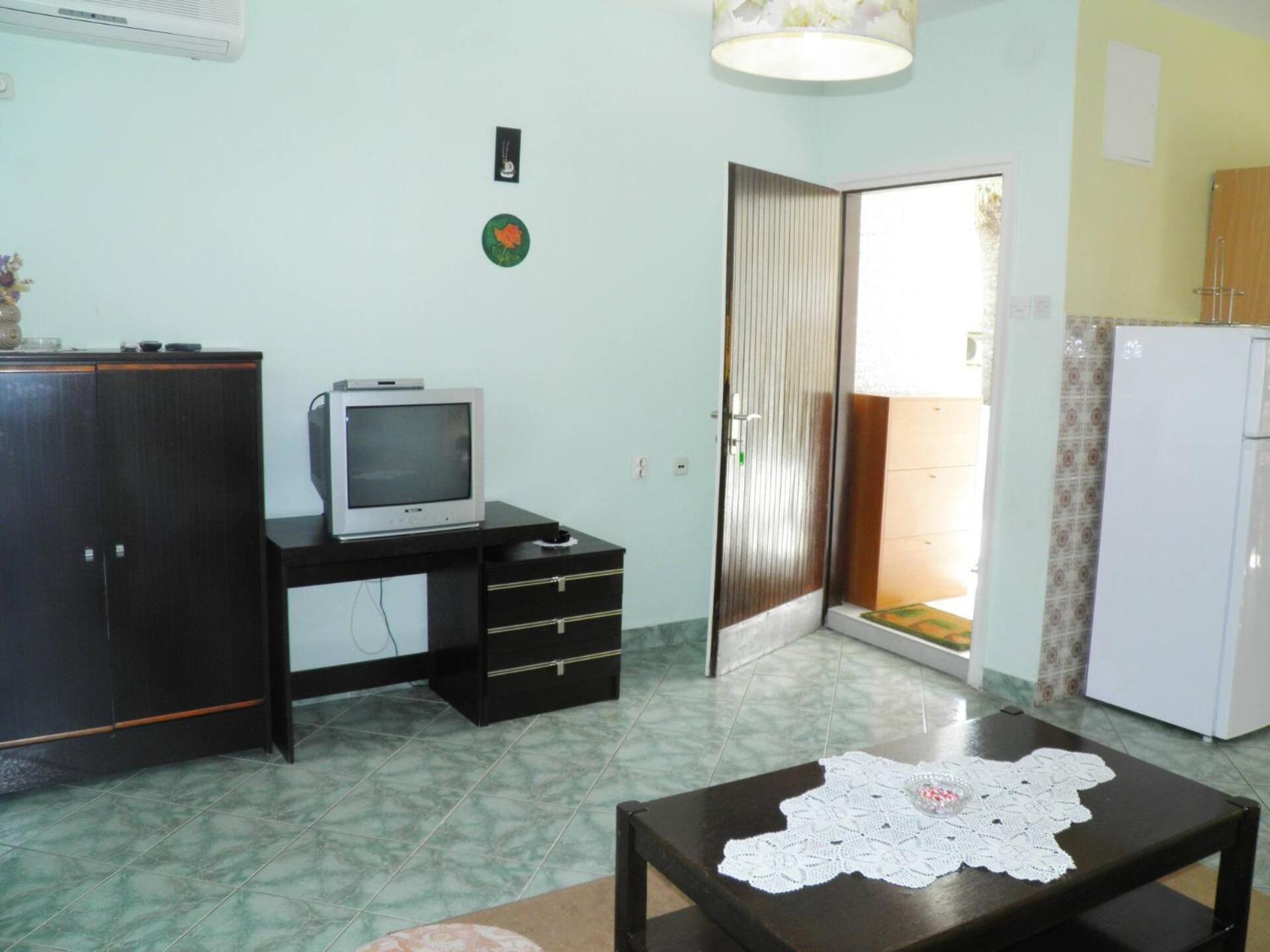 Apartments Klaric Baska  Exterior photo